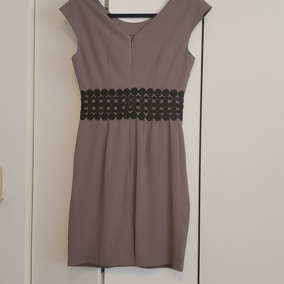 Darling Adelaide cocktail dress - Picture 2 of 3